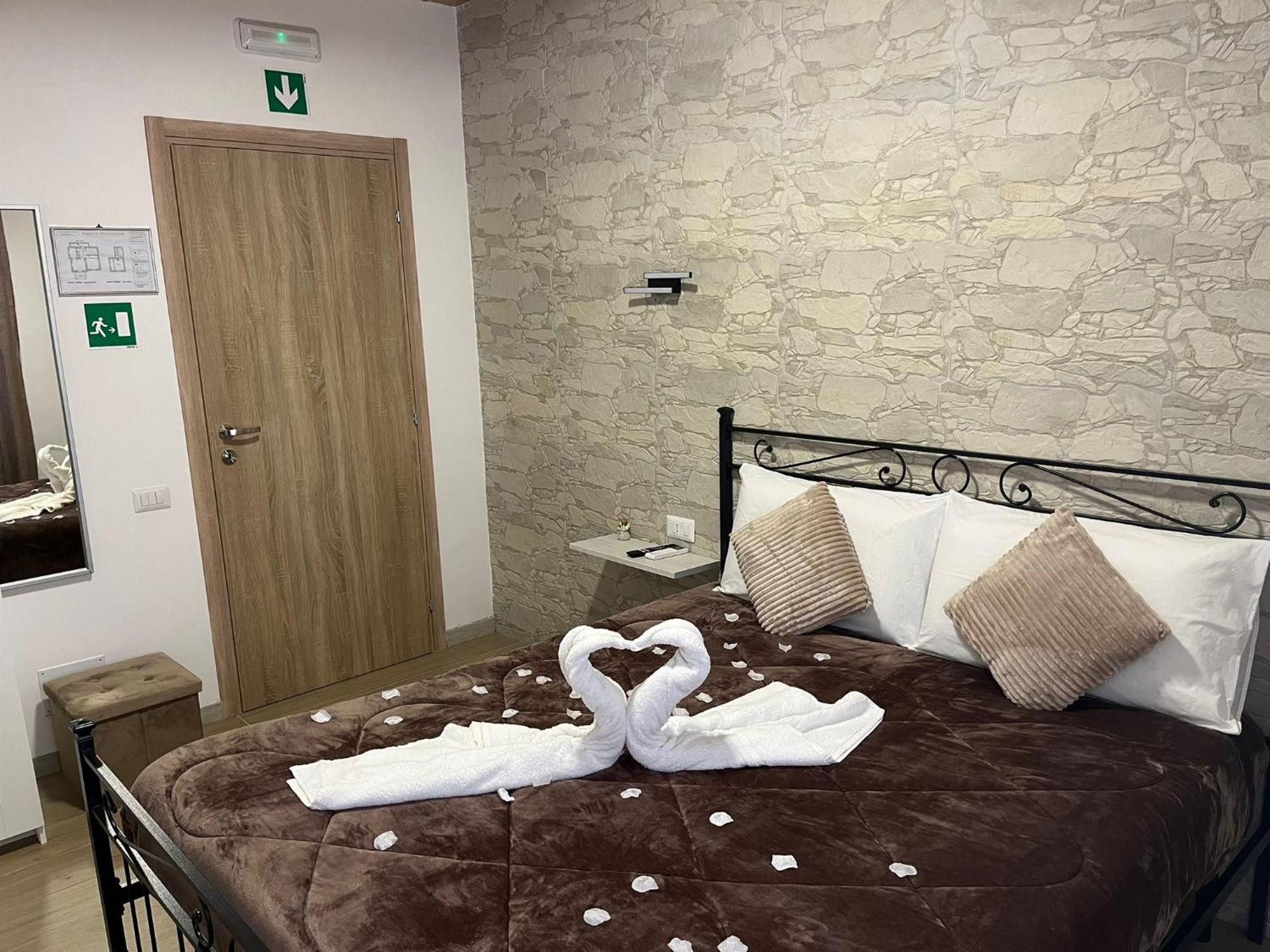 Hotel New House Fiumicino Esterno foto